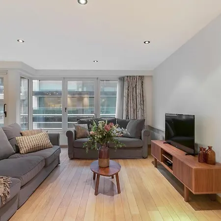 Family Friendly And Fully Equipped Apt 100m From Beach